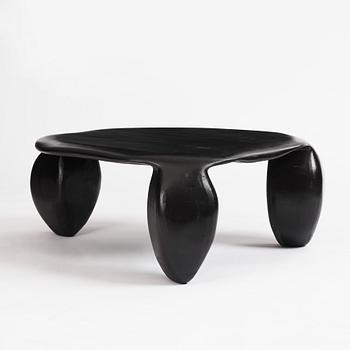 Niklas Runesson, a unique low table, executed in his own studio in 2021.