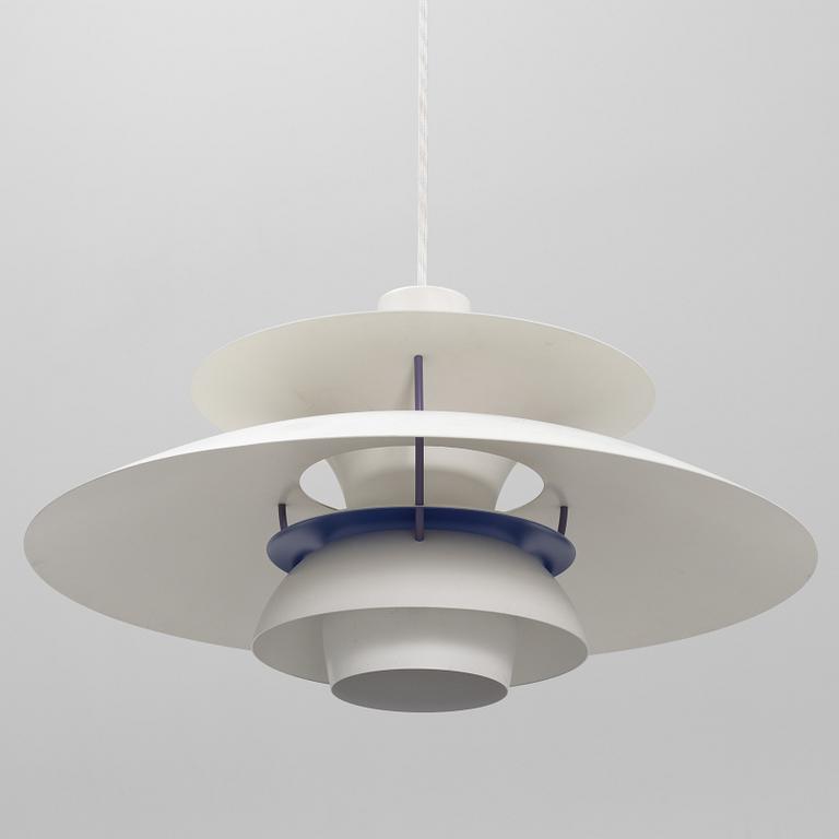 Poul Henningsen, taklampa "PH 5" Louis Poulsen, Danmark.