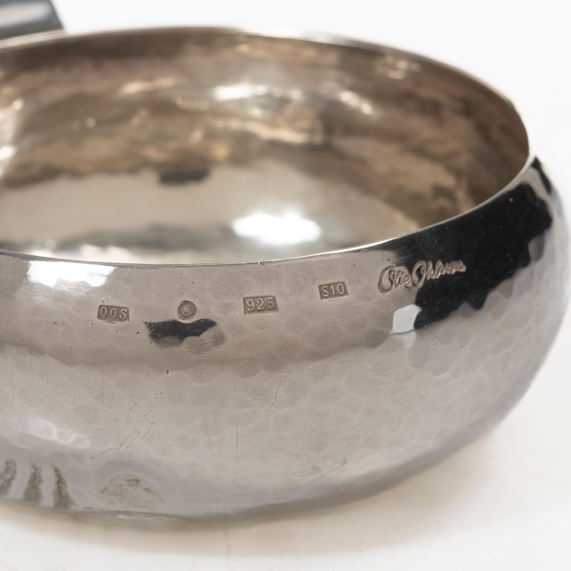 Olle Ohlsson, Tasse a vin, silver, Olle Ohlsson Silversmide, Stockholm 1992.