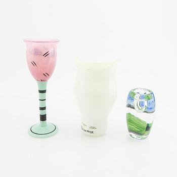 Ulrica Hydman-Vallien, vaser 3 st signerade Kosta Boda.