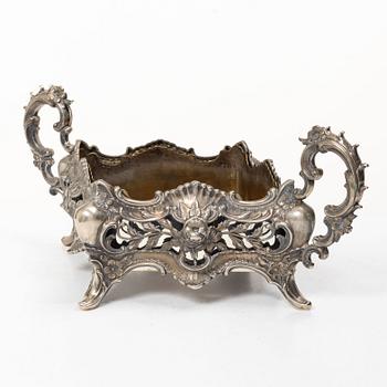 Gustaf Möllenborg, A Swedish silver jardinière, Stockholm 1900.