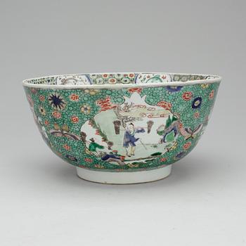 BÅLSKÅL, porslin. Qing dynastin, Kangxi (1662-1722).