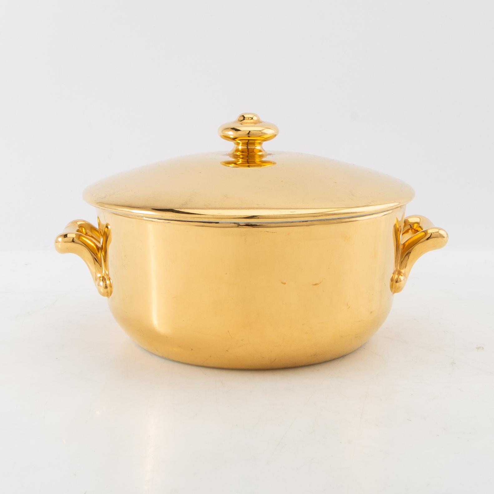 Service 45 dlr 1900s, mid/second half porcelain.