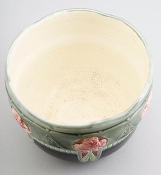 YTTERFODER, porslin, 1900-talets första hälft.