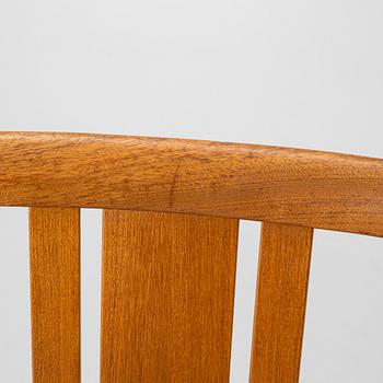 Linde Nilsson, dining table with four chairs.
Lammhult, second half of the 20th century.
