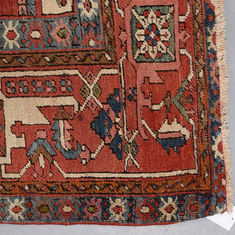 A CARPET, an antique Heriz, ca 479-491 x 310-327 cm.