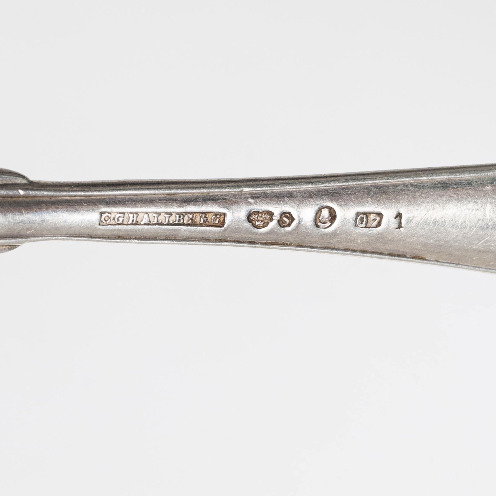 C.G. Hallberg, A 36 piece 'Svensk spets' cutlery service, Stockholm 1907.