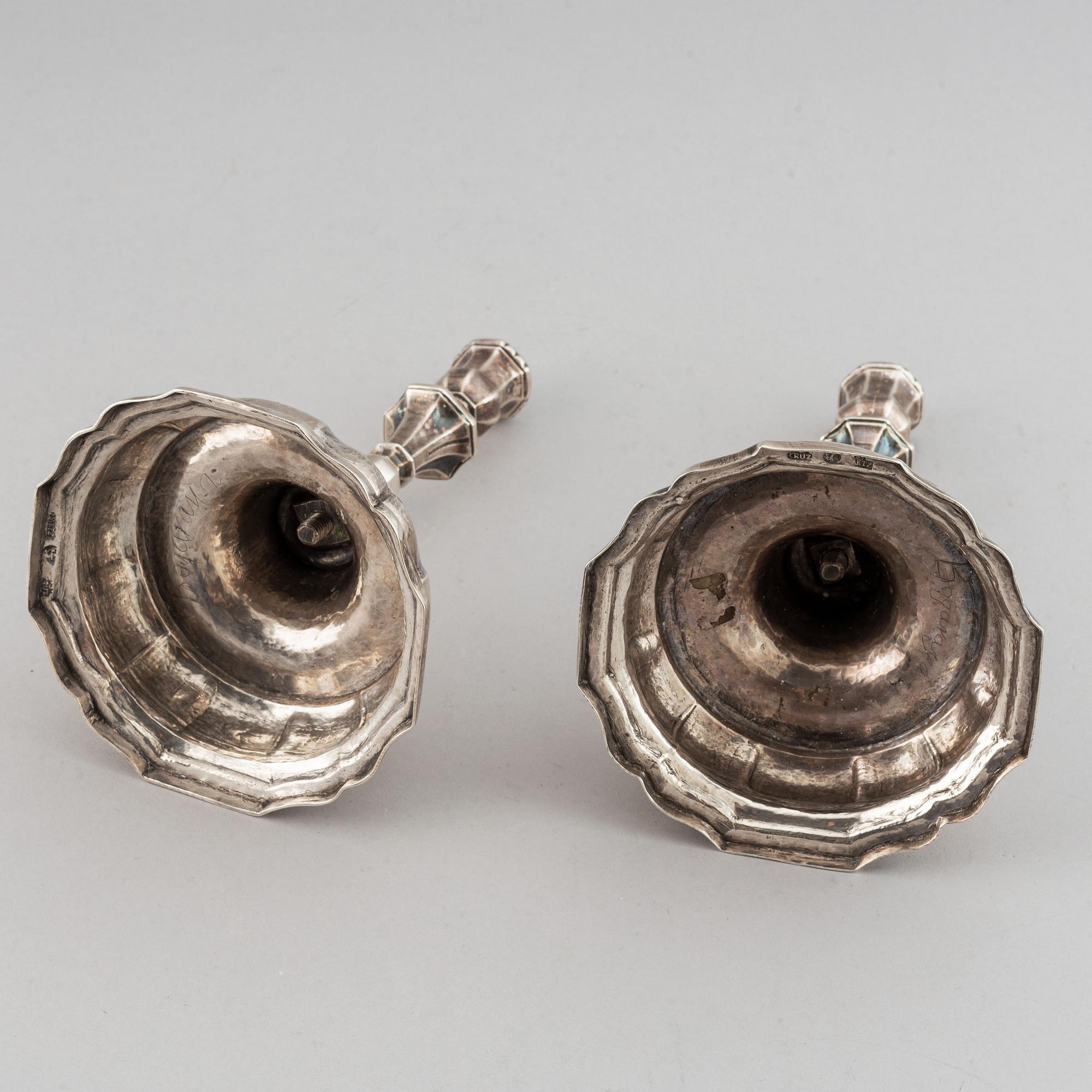 Ljusstakar, ett par, silver, sannolikt Spanien 1700-tal.