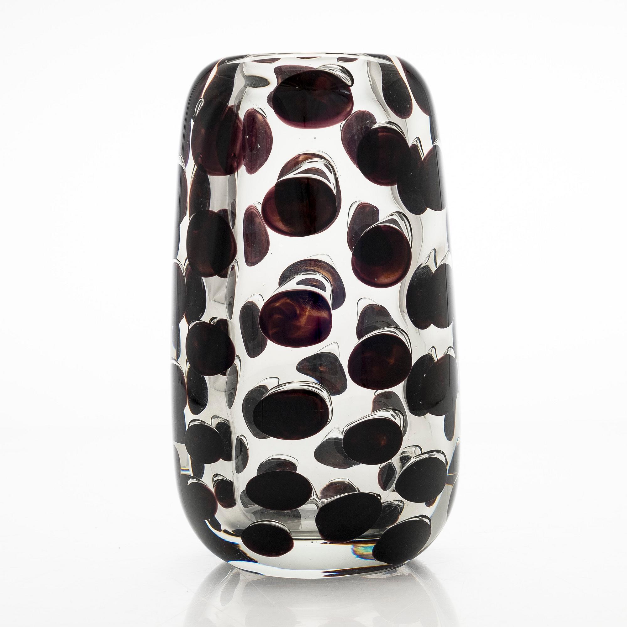 Saara Hopea, a 'Panther' glass vase, signed S. Hopea Nuutajärvi Notsjö -58.