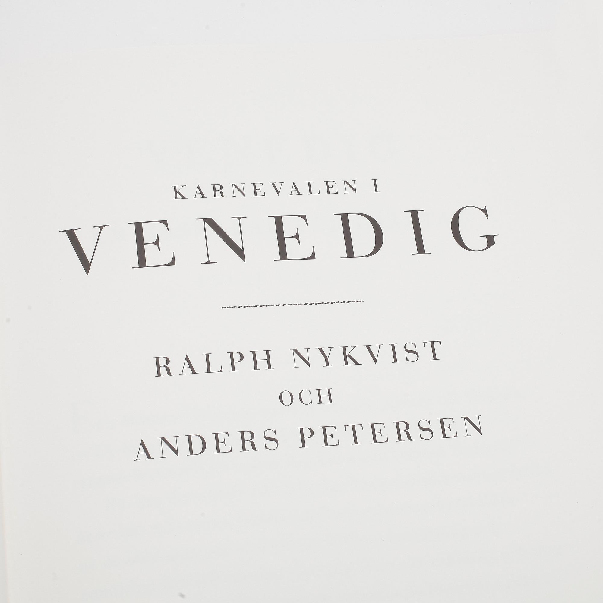 BOK, Karnevalen i Venedig, Fotografier av Ralph Nykvist och Anders Petersen.