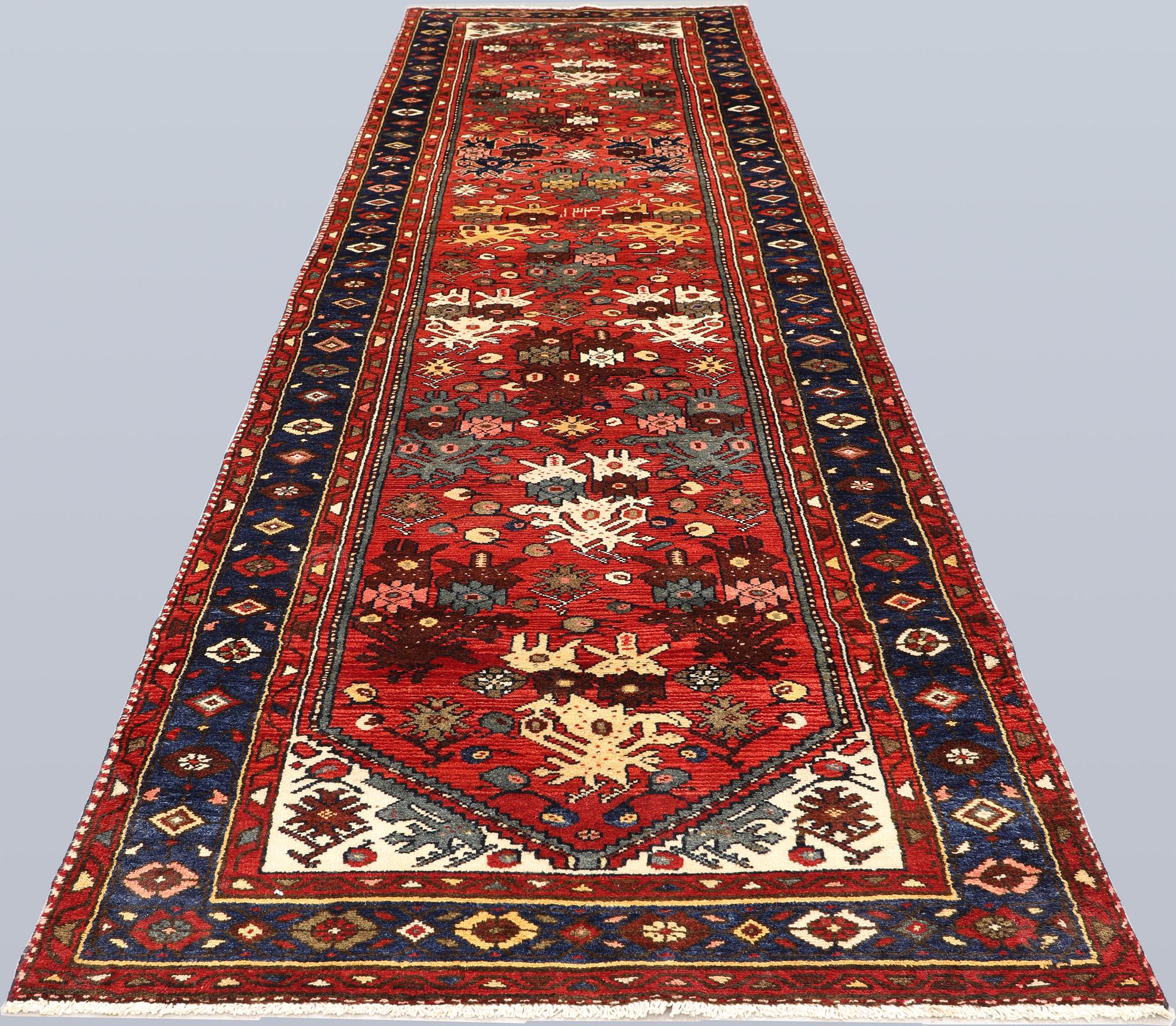 A Hamadan runner, c. 412 x 108 cm.
