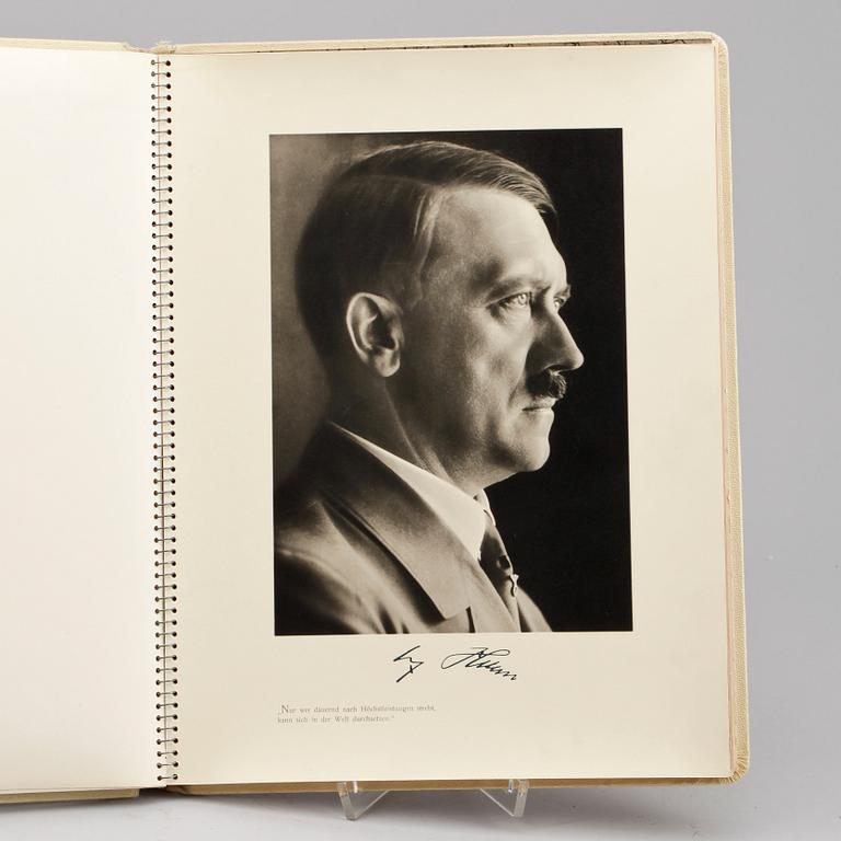 PARTI OS MEMORABILIA, 3 delar, Berlin 1936.