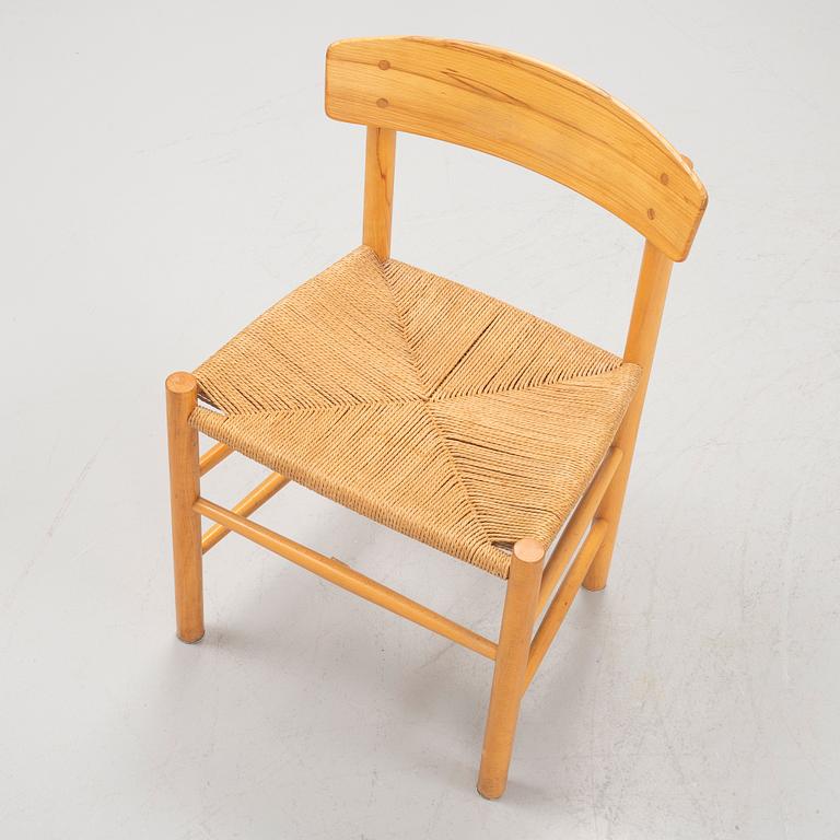 Børge Mogensen, stolar 3 st, modell "J39", Fredericia möbelfabrik, Danmark, 1900-talets andra hälft.
