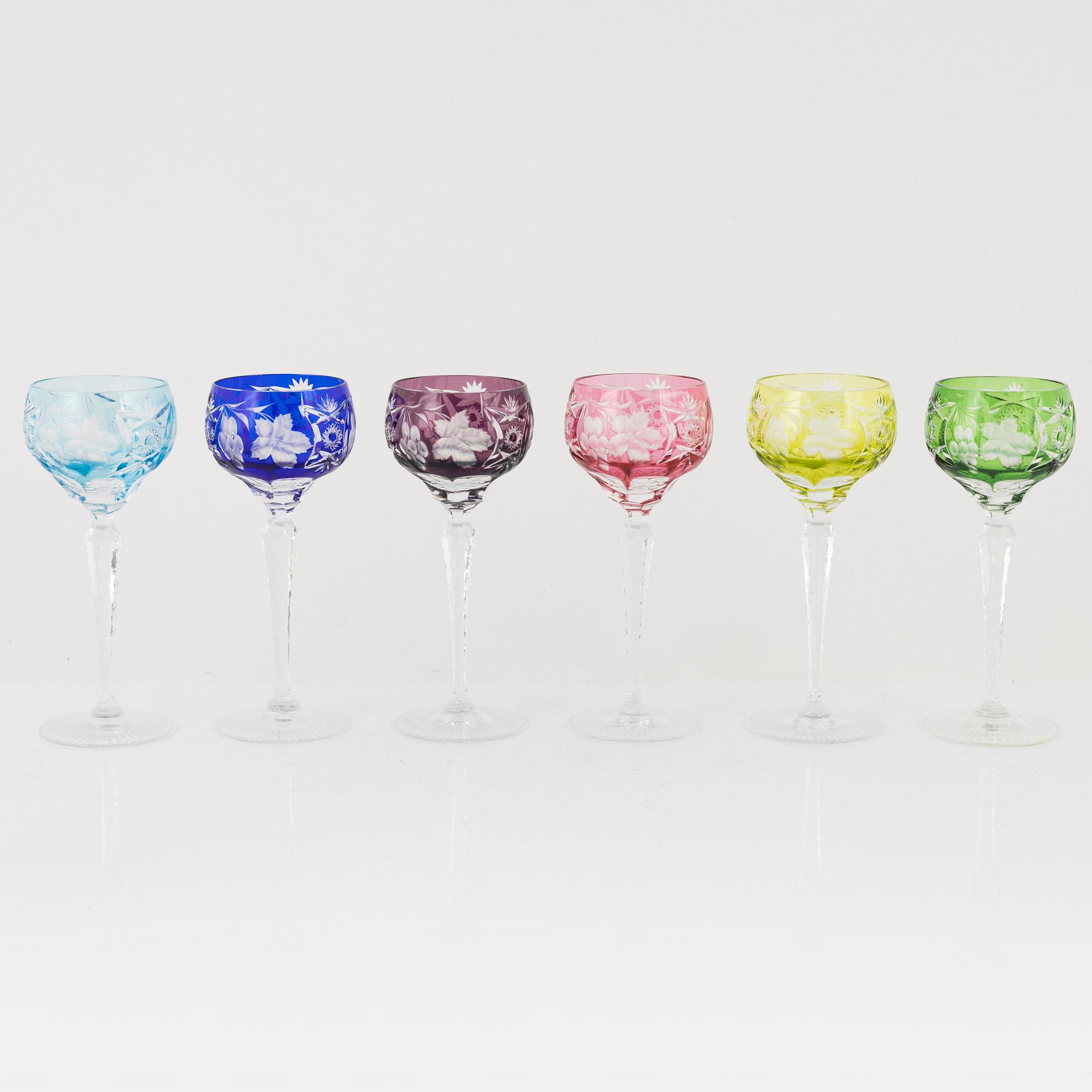A set of 18 glasses, 20th century.