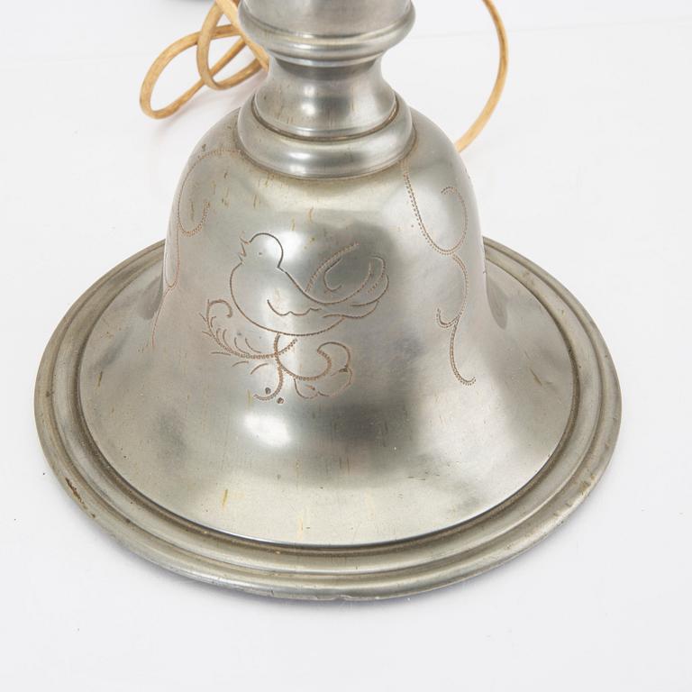 A 1930/40s pewter table lamp.