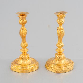 Ljusstakar, ett par, sent 1800-tal, Louis XV-stil.