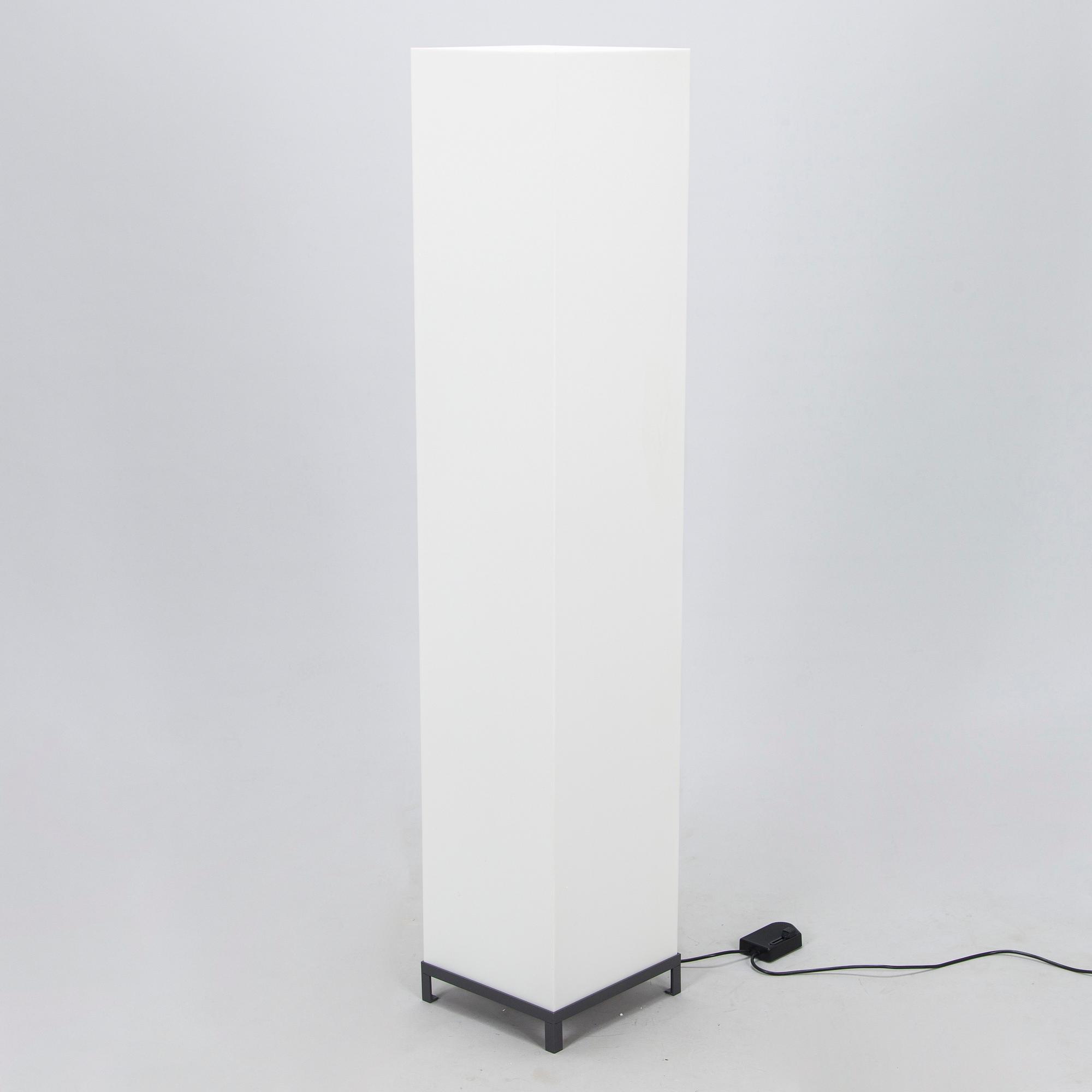 Maurizio Peregalli, golvlampa, "Starcube" för Zeus Noto. Formgiven 1998.