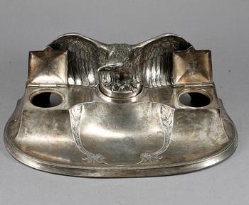 SKRIVBORDSUPPSATS, 3 delar, vitmetall, WMF, jugend, tidigt 1900-tal.