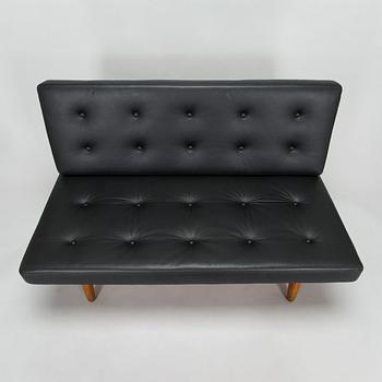 Carl Gustaf Hiort af Ornäs, a 1950s 'Åre' sofa for Puunveisto Oy - Wood work Ltd.