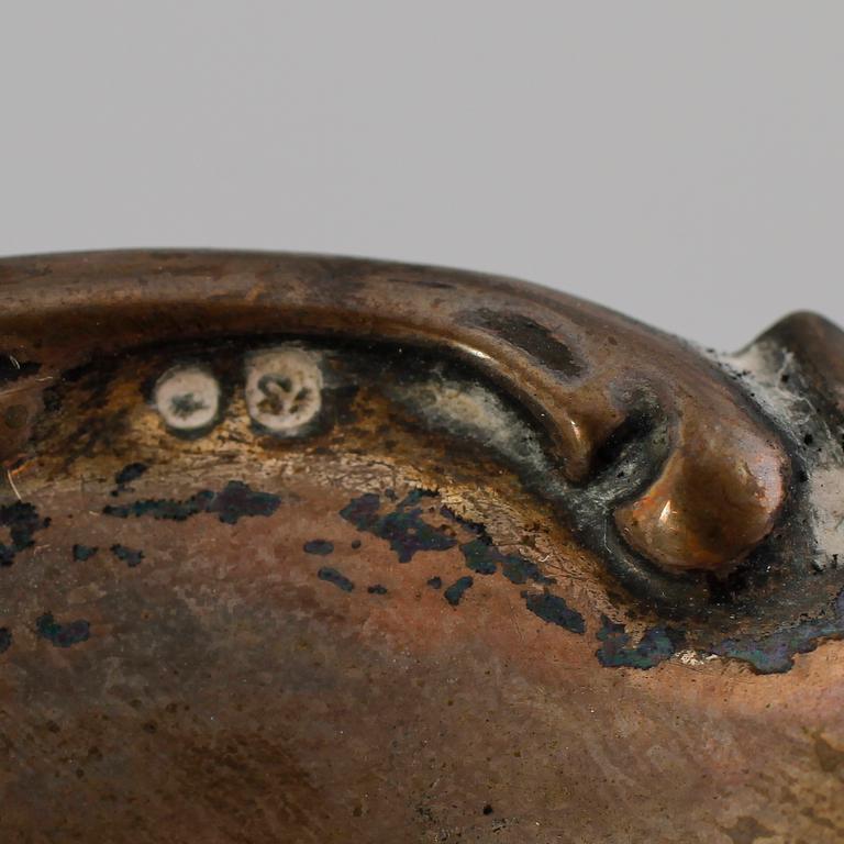 KOPP OCH FAT, silver, svenska importstämplar, omkring år 1900. Vikt 150 g.