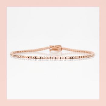 ARMBAND, ett riviére i rosa guld med briljanter, totalt ca 0.99ct.
