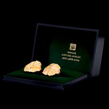 A PAIR OF BJÖRN WECKSTRÖM CUFFLINKS, "Pirunpyörät", 14K gold. Lapponia 1970.