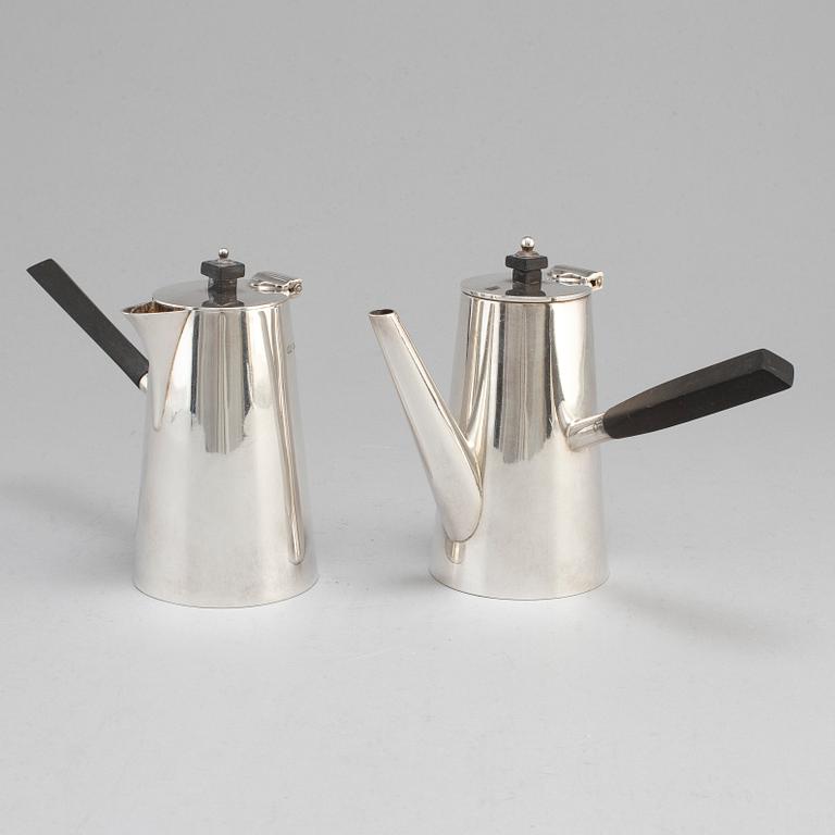 ATKIN BROTHERS, two silver pots, Sheffield 1931 och 1936.