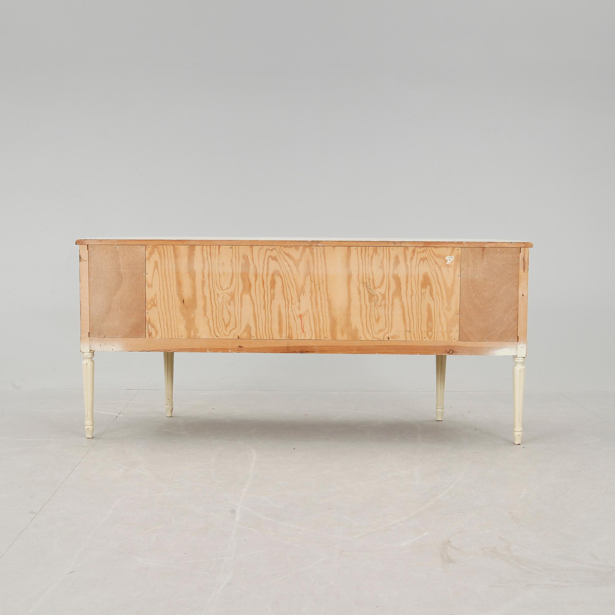 SIDEBOARD, gustaviansk stil, 1900-talets andra hälft.