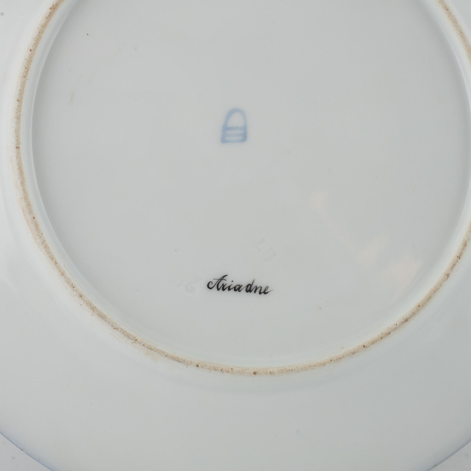 Tallrik, porslin, Wien-liknande märke, omkring 1900.
