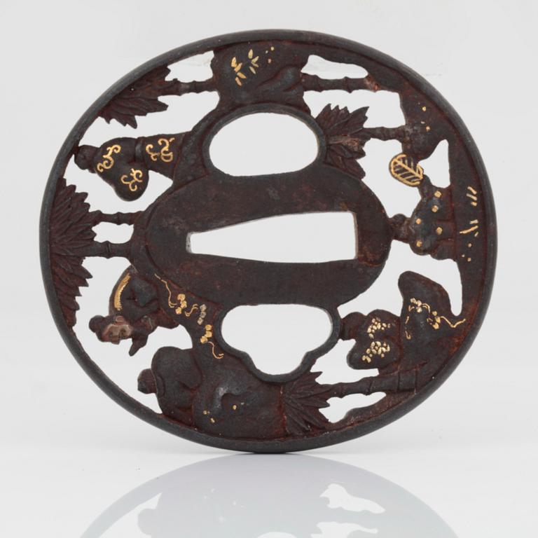 TSUBA, mässing, Japan, Meiji (1868-1912). Signerad.