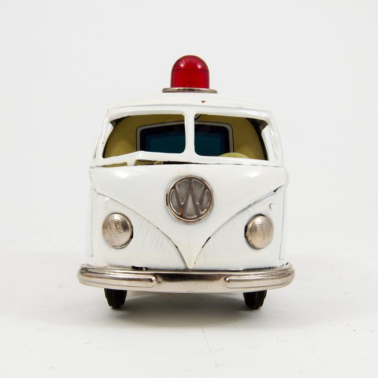 BANDAI, "Volkswagen Ambulance" samt "Volkswagen Pickup", Japan, 1960-tal.