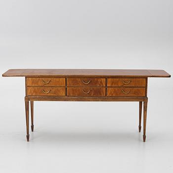 Sideboard/serving sideboard, English style, first half of the 20th century.