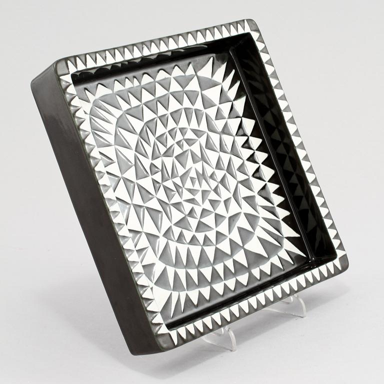 ASKFAT, stengods, "Domino", Stig Lindberg, Gustavsberg, 1900-talets andra hälft.