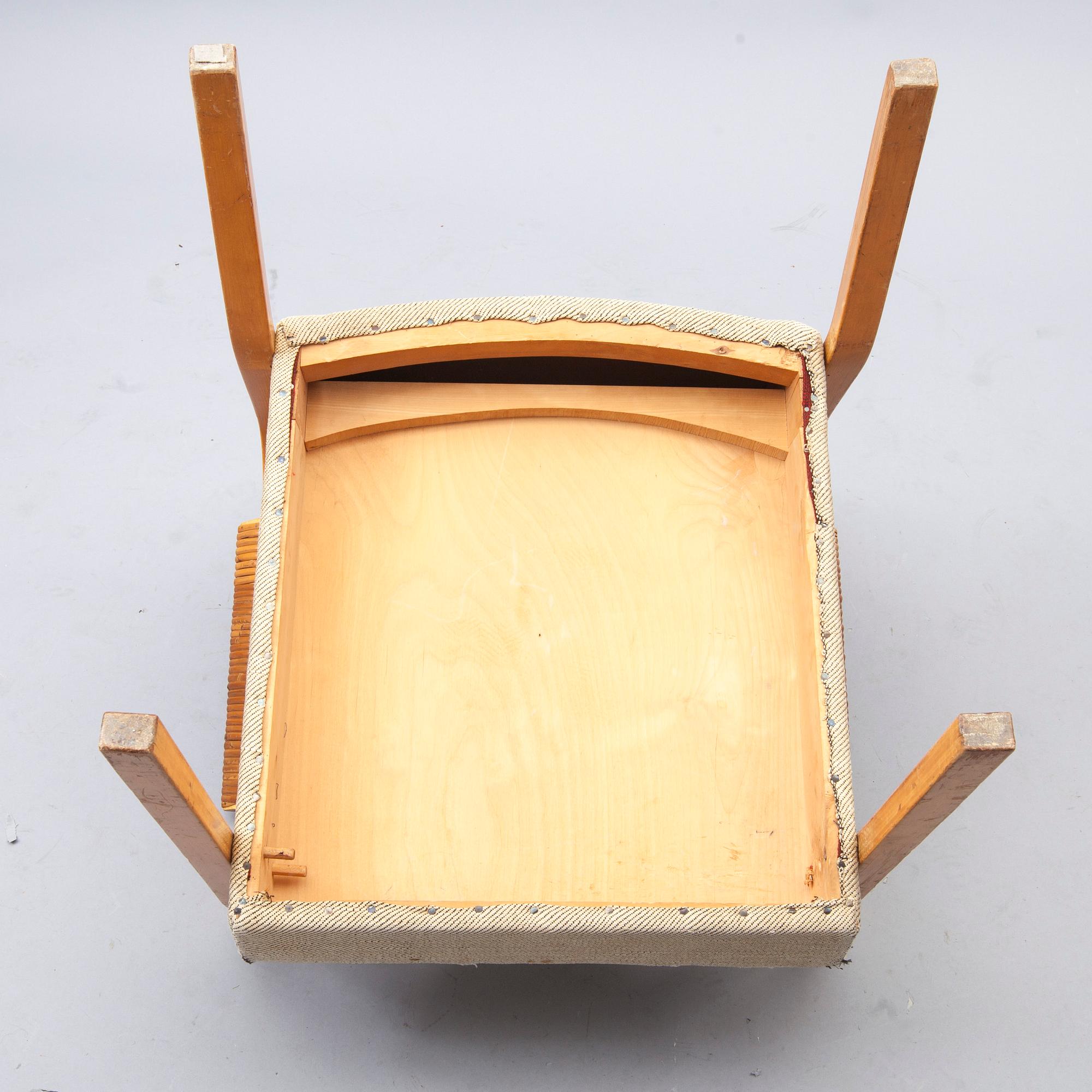 KARMSTOL, modell 46, Alvar Aalto, Artek, 1900-talets mitt.