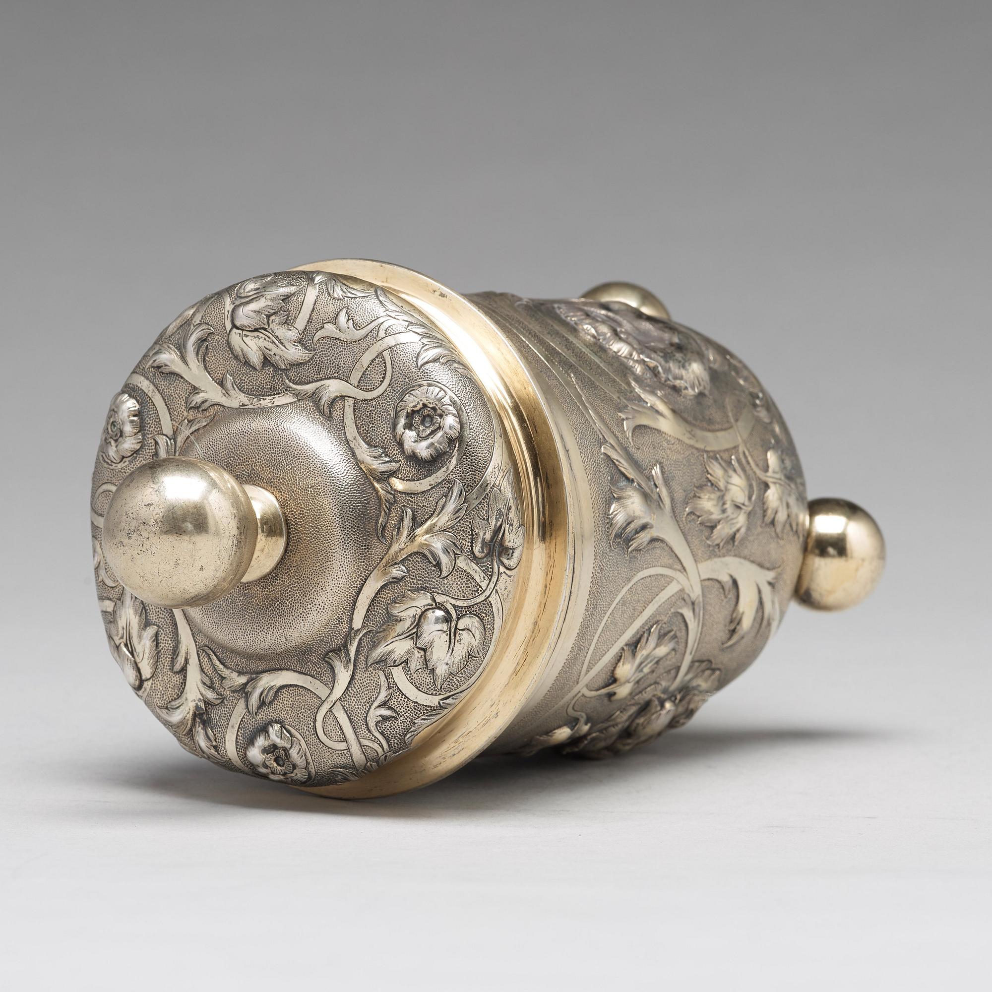 Bägare med lock, oidentifierad mästare, silver, Moskva 1857.