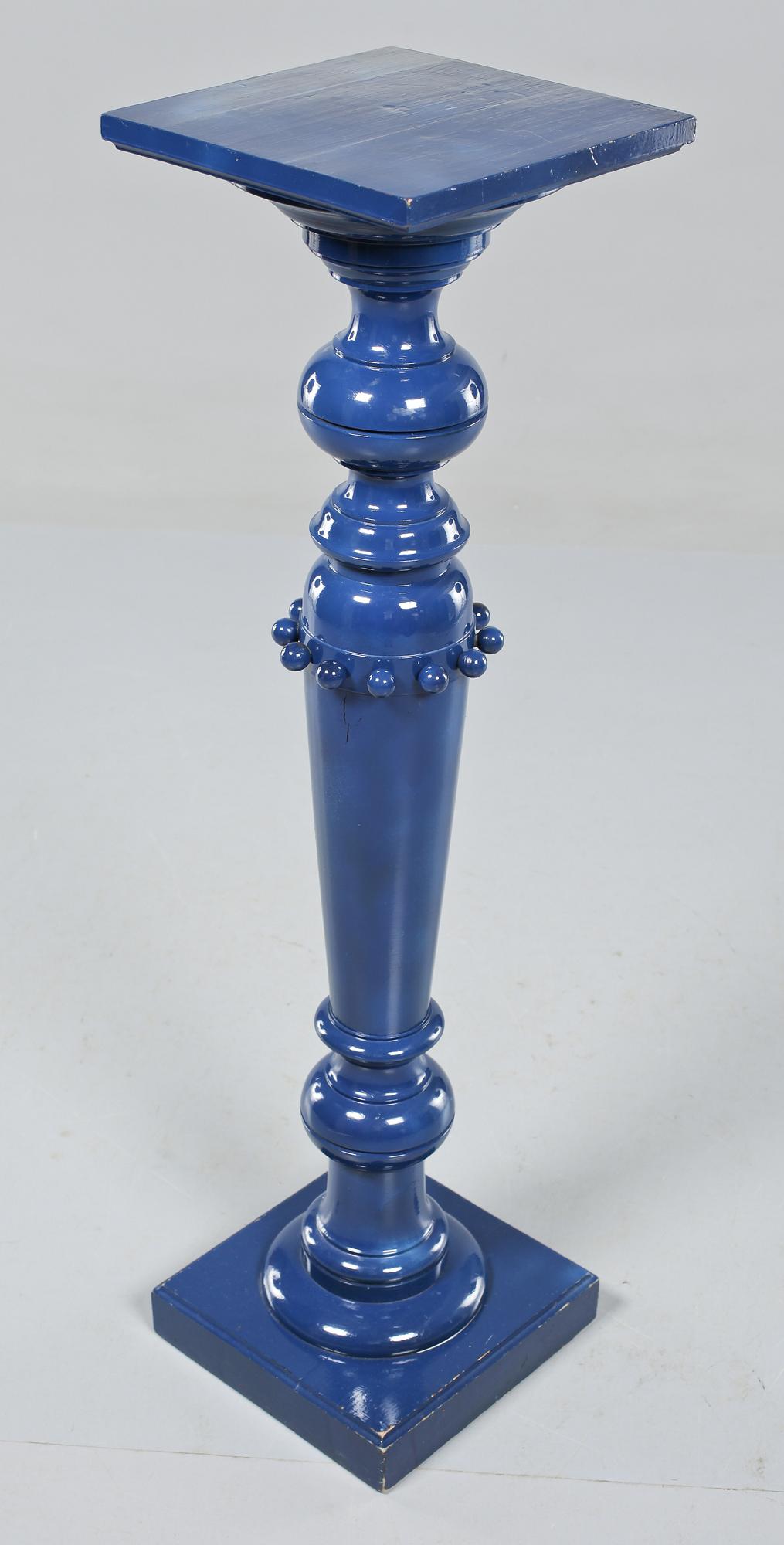 PIEDESTAL, omkring sekelskiftet 1800/1900.