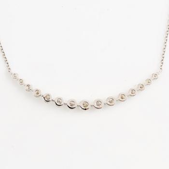 Necklace 18K white gold with brilliant-cut diamonds.