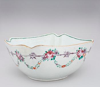 SKÅL, kompaniporslin. Qing dynastin, Qianlong (1736-95).