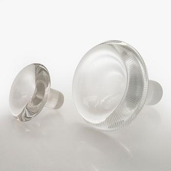 Tapio Wirkkala, vaser, 2, st, modell 3552, "Sopp" signerade Tapio Wirkkala, Iittala -57 och Tapio Wirkkala Iittala.