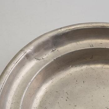 A PEWTER BOWL AND A DISH, 18th century.