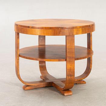 A walnut Art Deco style coffee table 21st century.