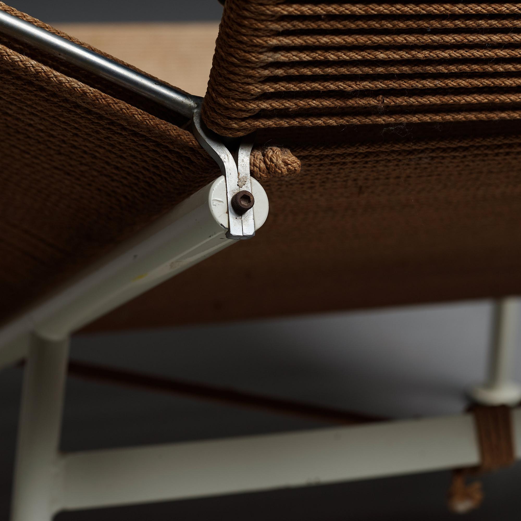HANS J WEGNER, fåtölj, "Flag Halyard/Snørestolen" modell "GE 225" för Getama, Danmark.