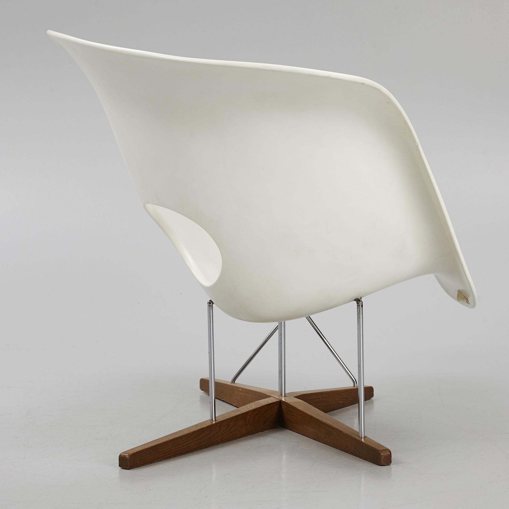 Charles & Ray Eames, lounge chair, "La Chaise", Vitra 2003.