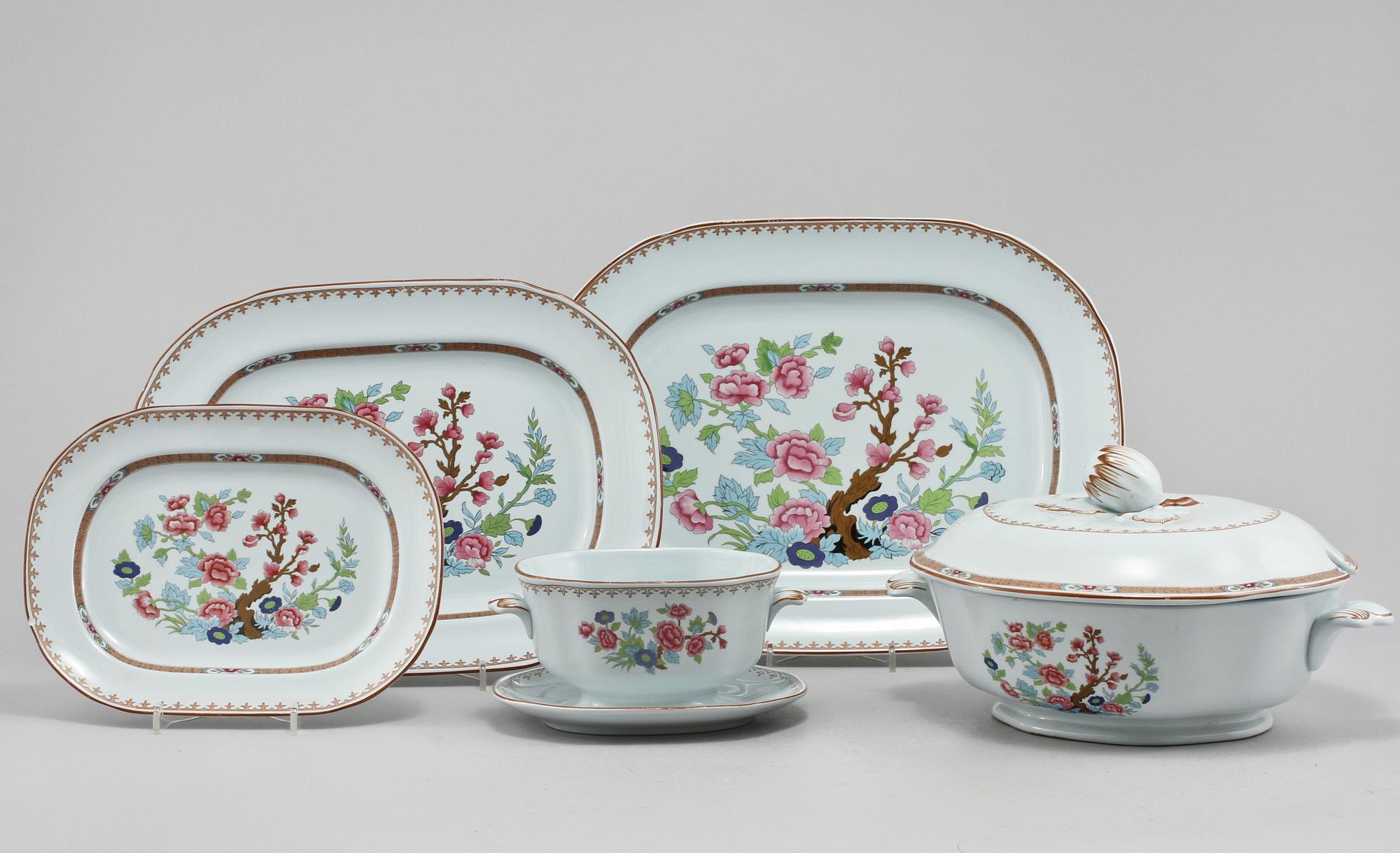 SERVISDELAR, 129 st, flintgods, "Lotus", Rörstrand, 1956-1971.