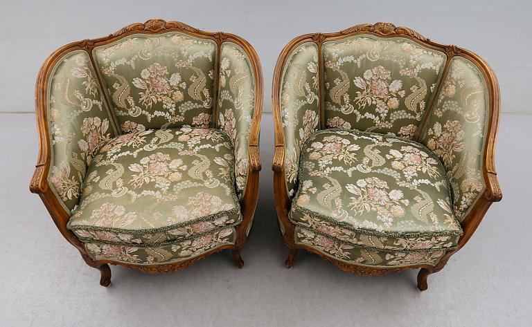 BALJFÅTÖLER, 1 par, 1900-talets andra hälft.