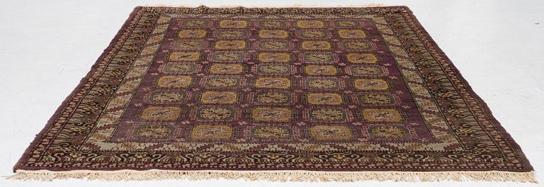 A semi-antique carpet, probably Samarkand, c. 264 x 184 cm.