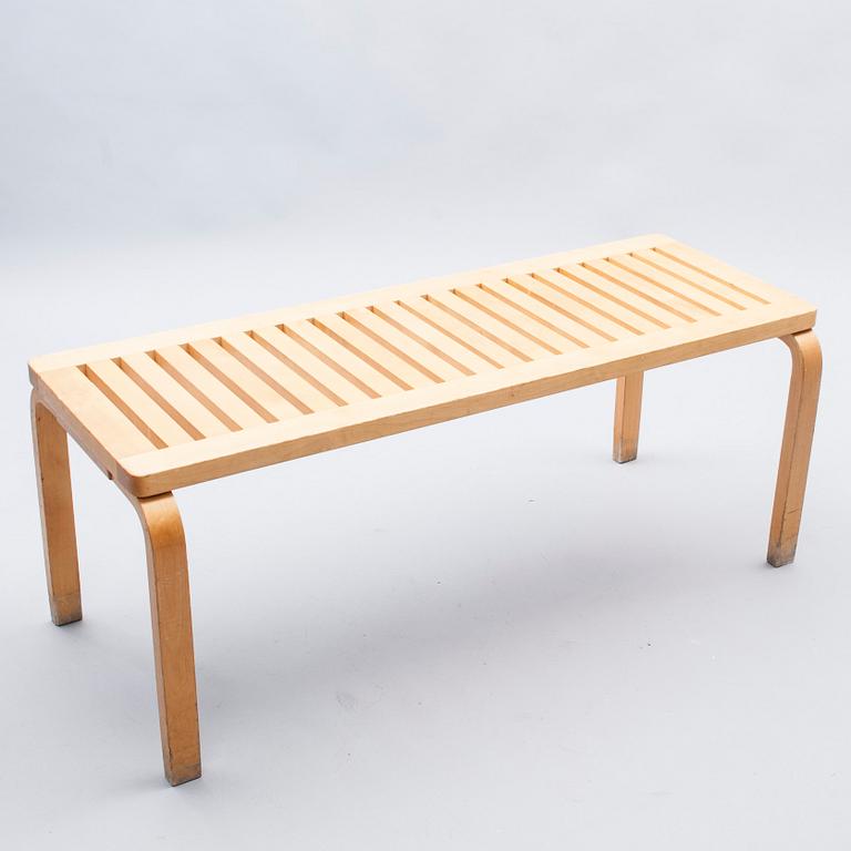 BÄNK, modell 153A, Alvar Aalto, Artek.