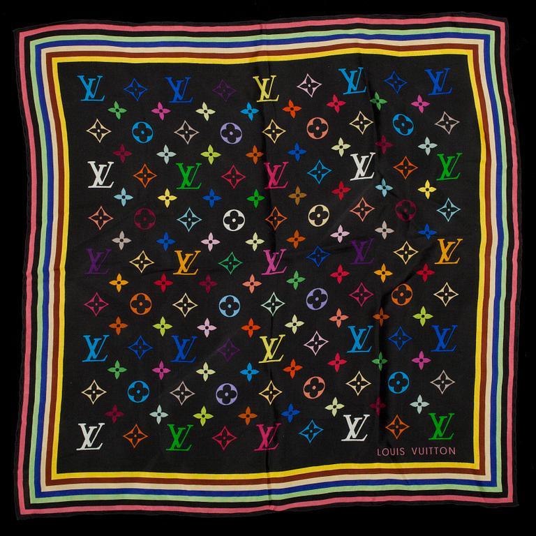 SCARF, Louis Vuitton.
