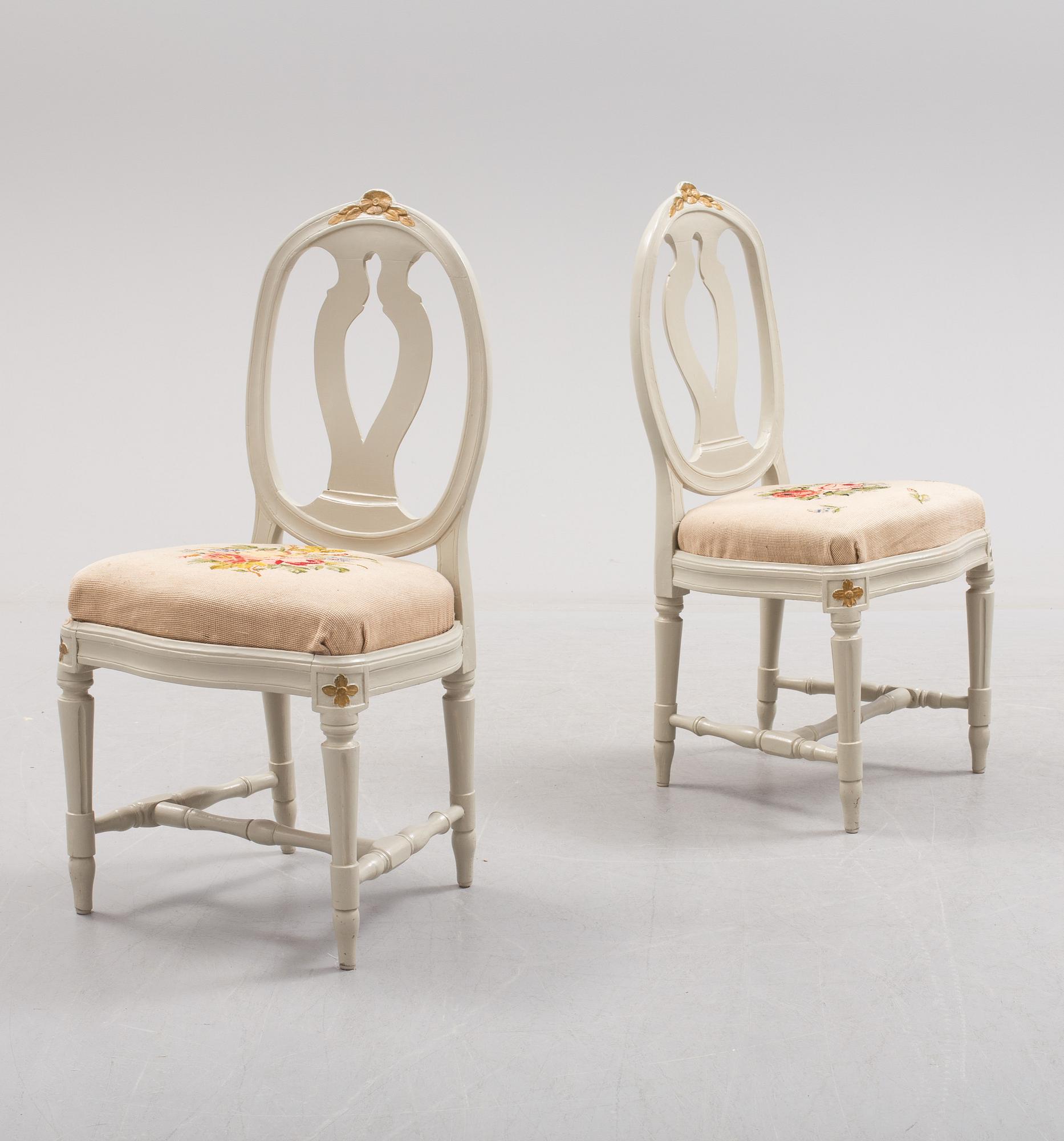 STOLAR, ett par, gustavianska, signerade EHOLM, Erik Holm (mästare i Stockholm 1779-1814).