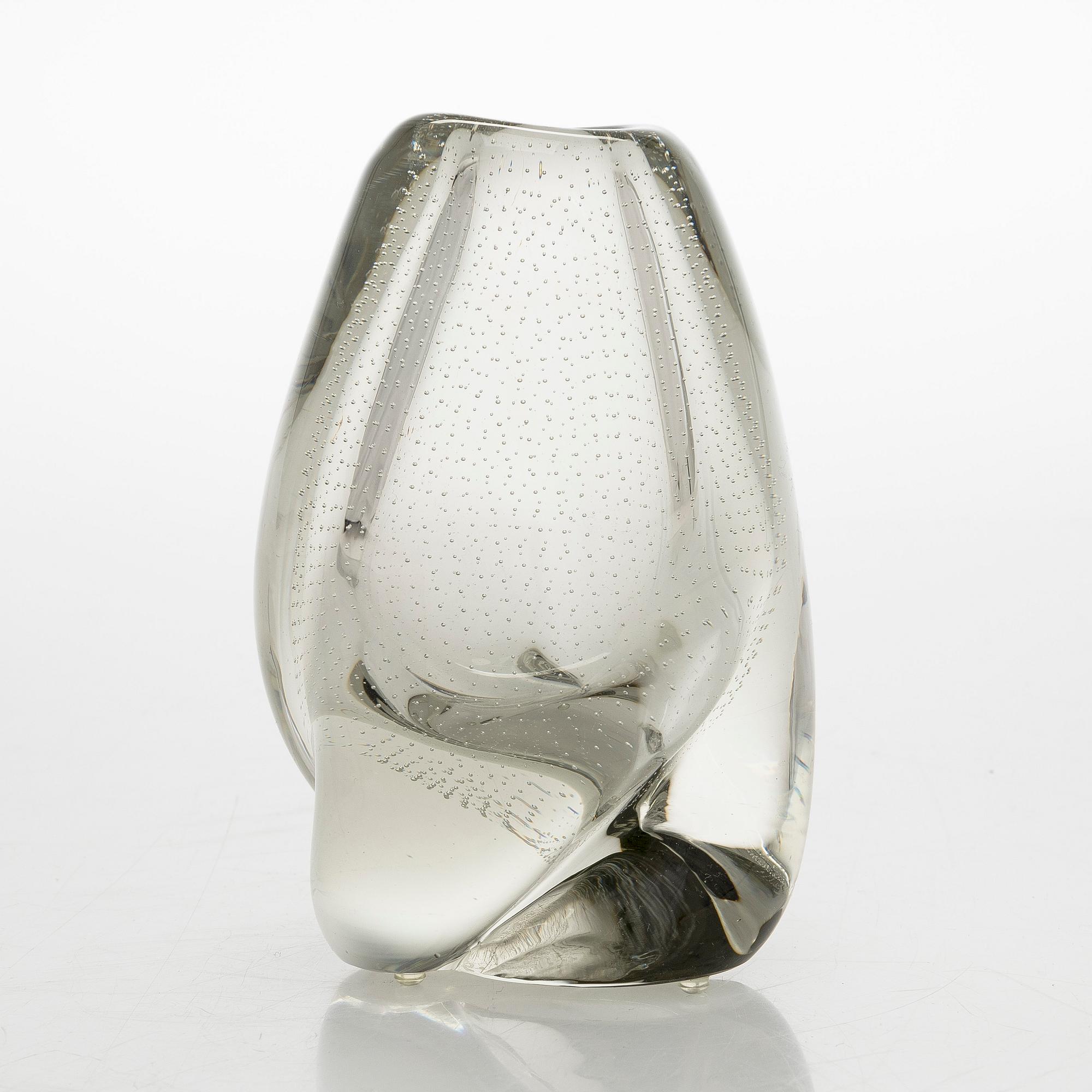 Gunnel Nyman, vas, modell "GN 27", signerad G. Nyman Nuutajärvi Notsjö.